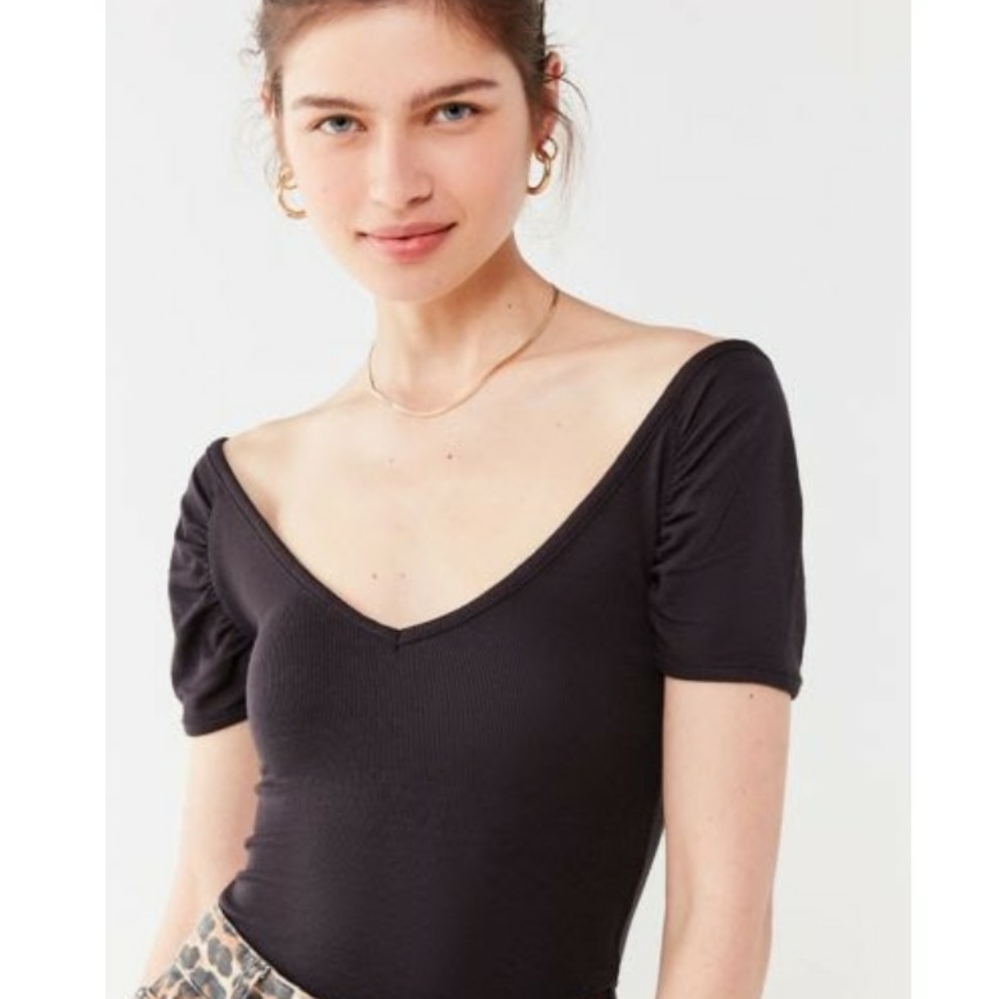 Urban outfitters crop top